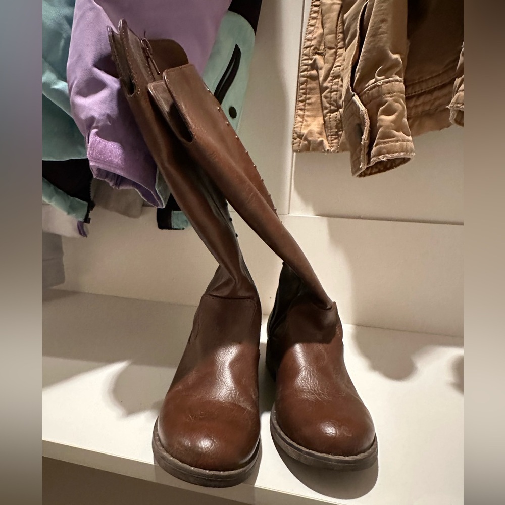 Girl’s boots - Picture 2 of 6